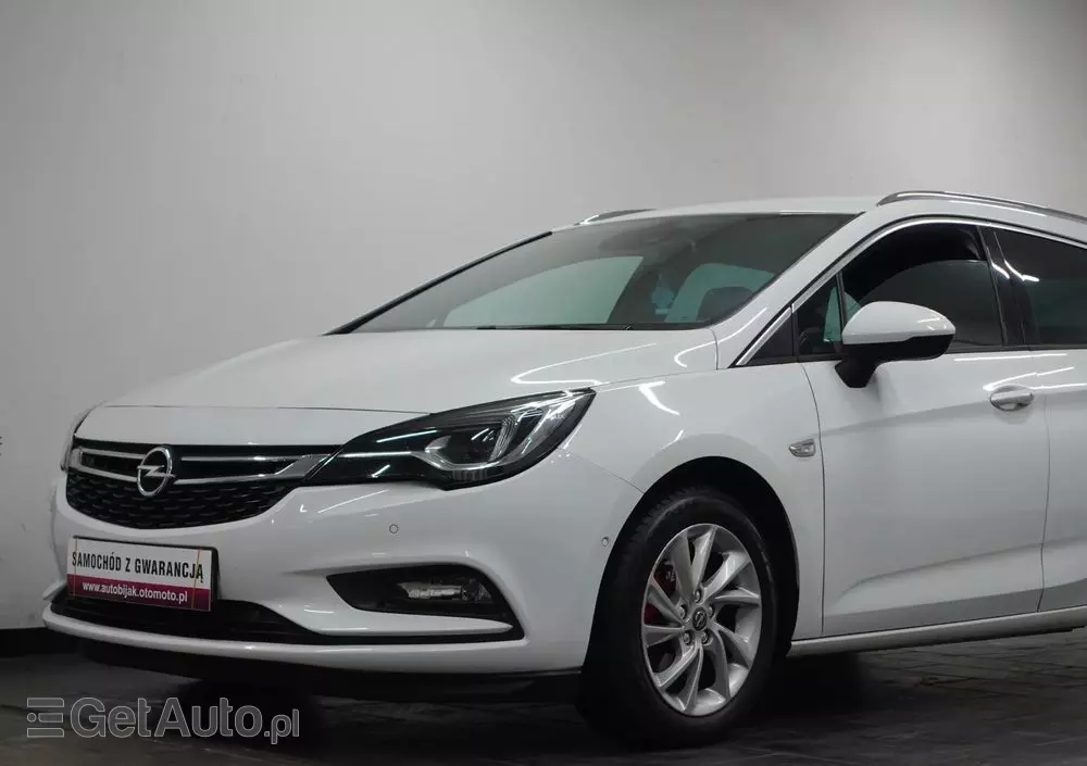 OPEL Astra IV 1.6 CDTI Cosmo