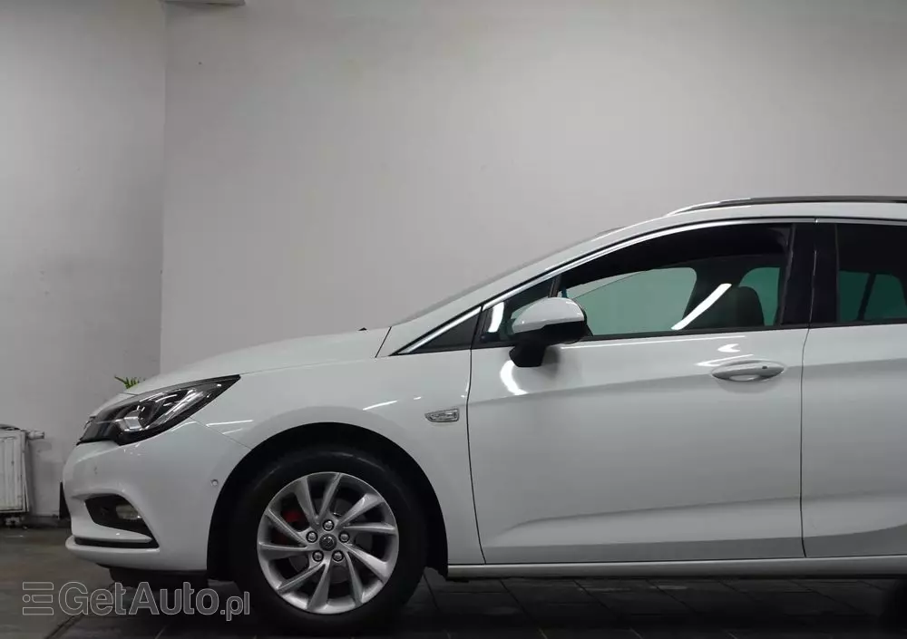 OPEL Astra IV 1.6 CDTI Cosmo