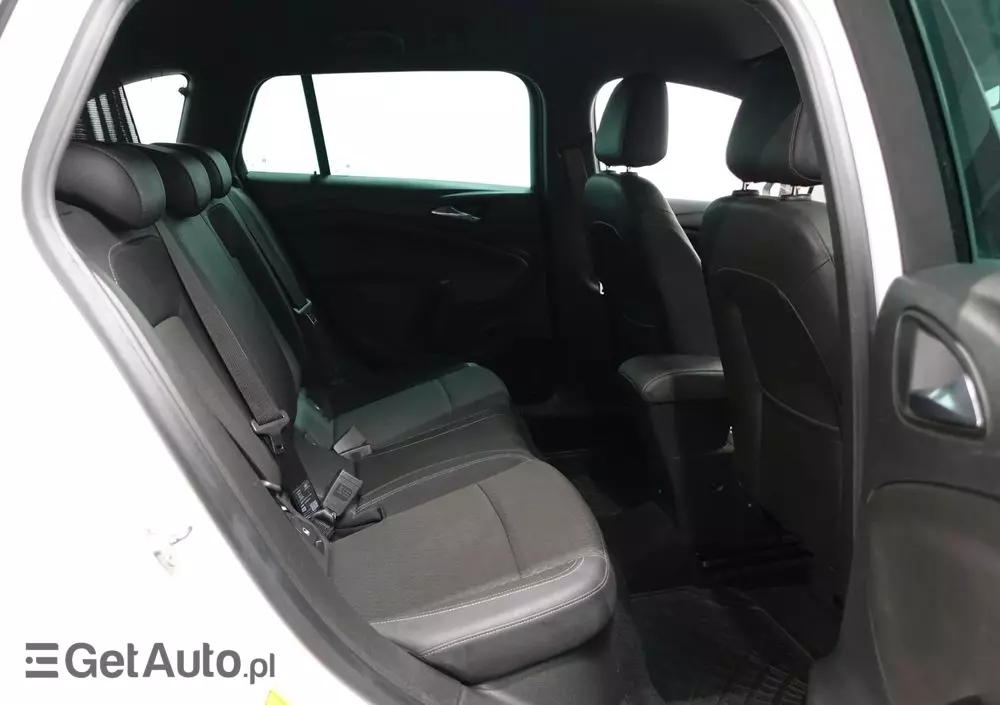 OPEL Astra IV 1.6 CDTI Cosmo