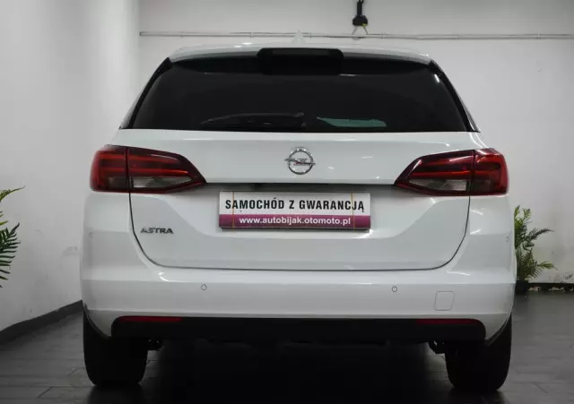 OPEL Astra IV 1.6 CDTI Cosmo