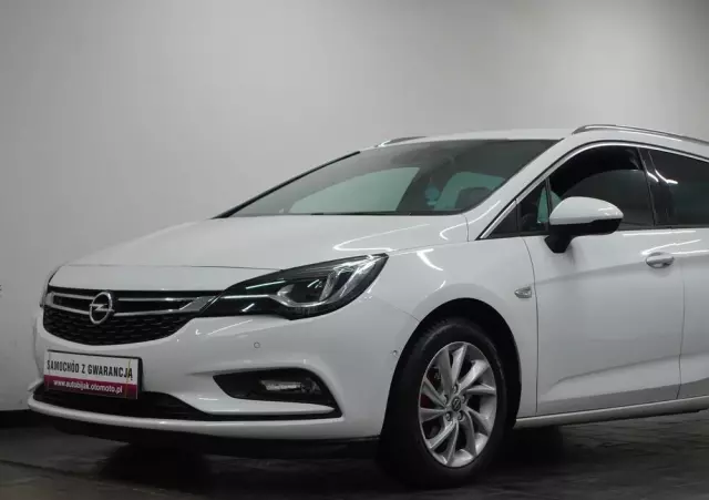 OPEL Astra IV 1.6 CDTI Cosmo