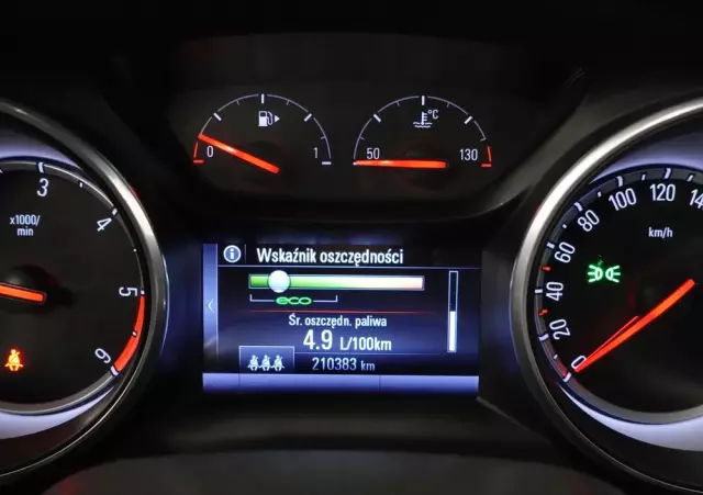 OPEL Astra IV 1.6 CDTI Cosmo