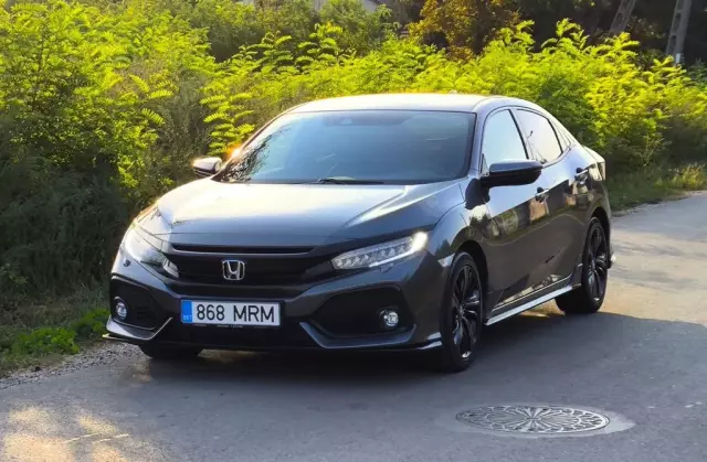 HONDA Civic 1.5 VTEC (182 KM) CVT Turbo