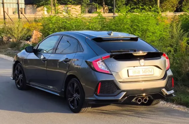 HONDA Civic 1.5 VTEC (182 KM) CVT Turbo