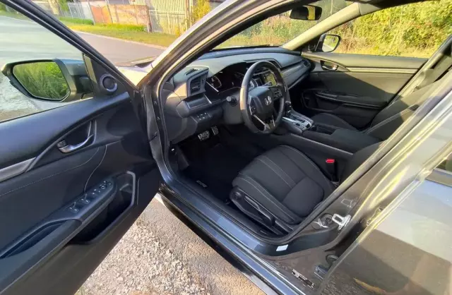 HONDA Civic 1.5 VTEC (182 KM) CVT Turbo