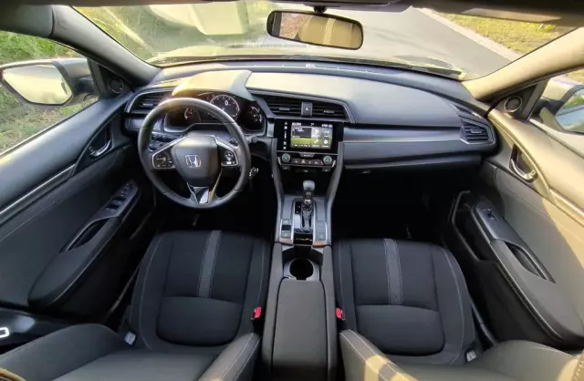 HONDA Civic 1.5 VTEC (182 KM) CVT Turbo