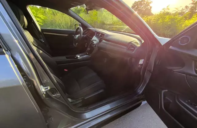 HONDA Civic 1.5 VTEC (182 KM) CVT Turbo