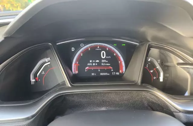 HONDA Civic 1.5 VTEC (182 KM) CVT Turbo