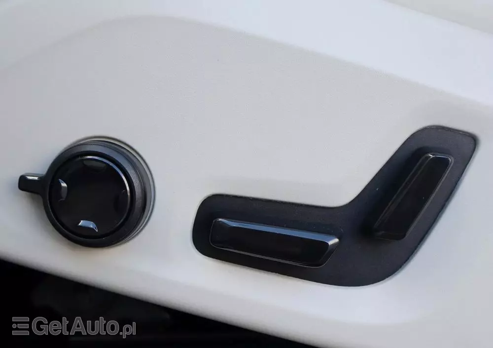 VOLVO XC 60 T8 Plug-In Hybrid AWD Inscription