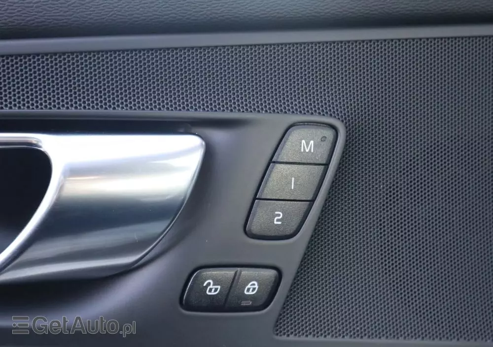 VOLVO XC 60 T8 Plug-In Hybrid AWD Inscription