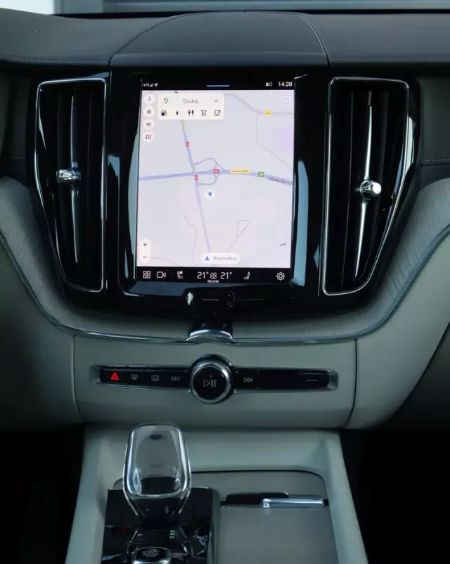 VOLVO XC 60 T8 Plug-In Hybrid AWD Inscription