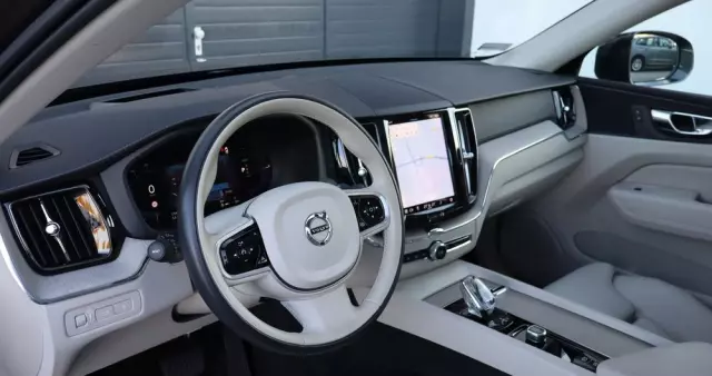 VOLVO XC 60 T8 Plug-In Hybrid AWD Inscription