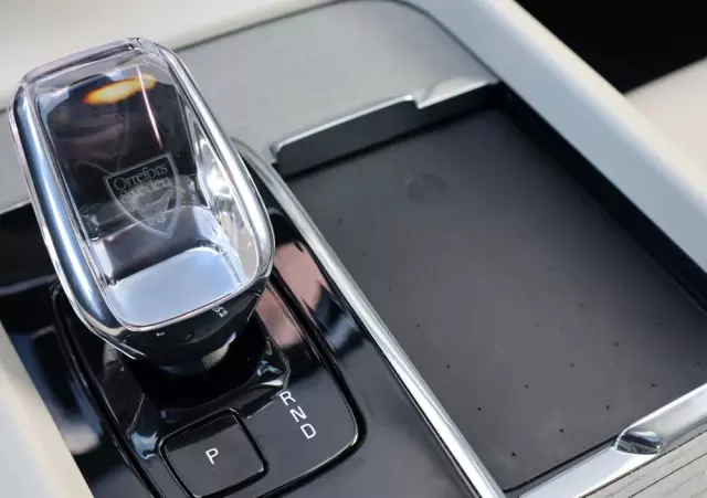 VOLVO XC 60 T8 Plug-In Hybrid AWD Inscription