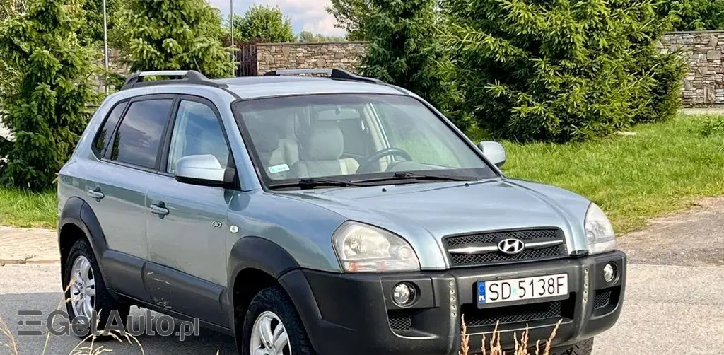 HYUNDAI Tucson 