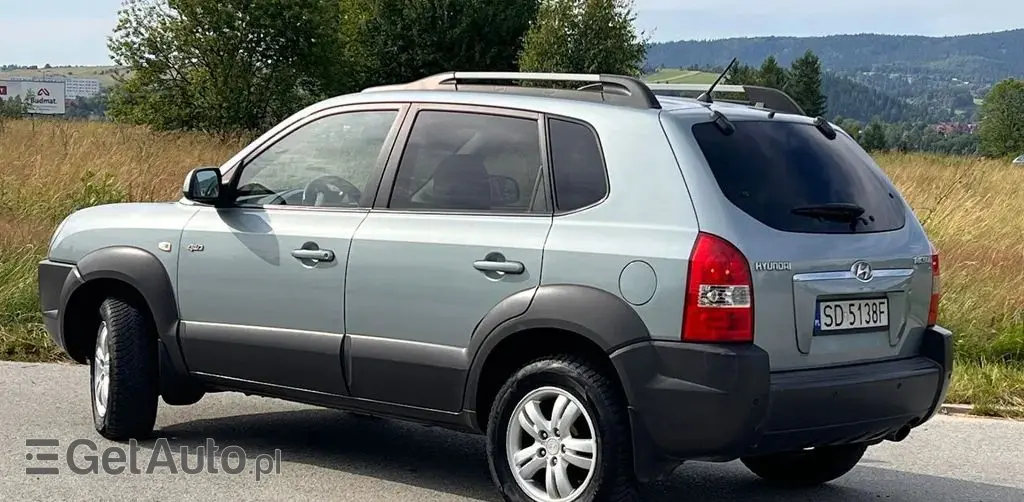 HYUNDAI Tucson 