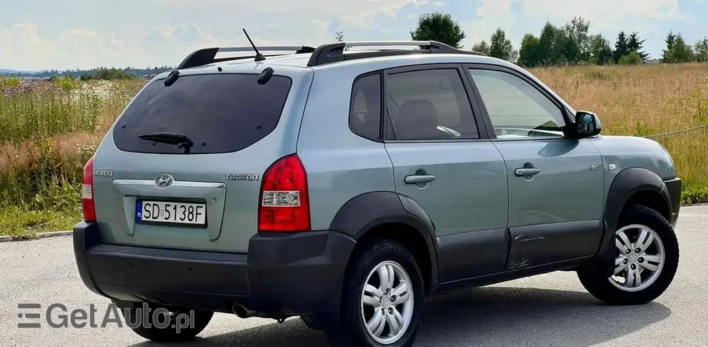HYUNDAI Tucson 