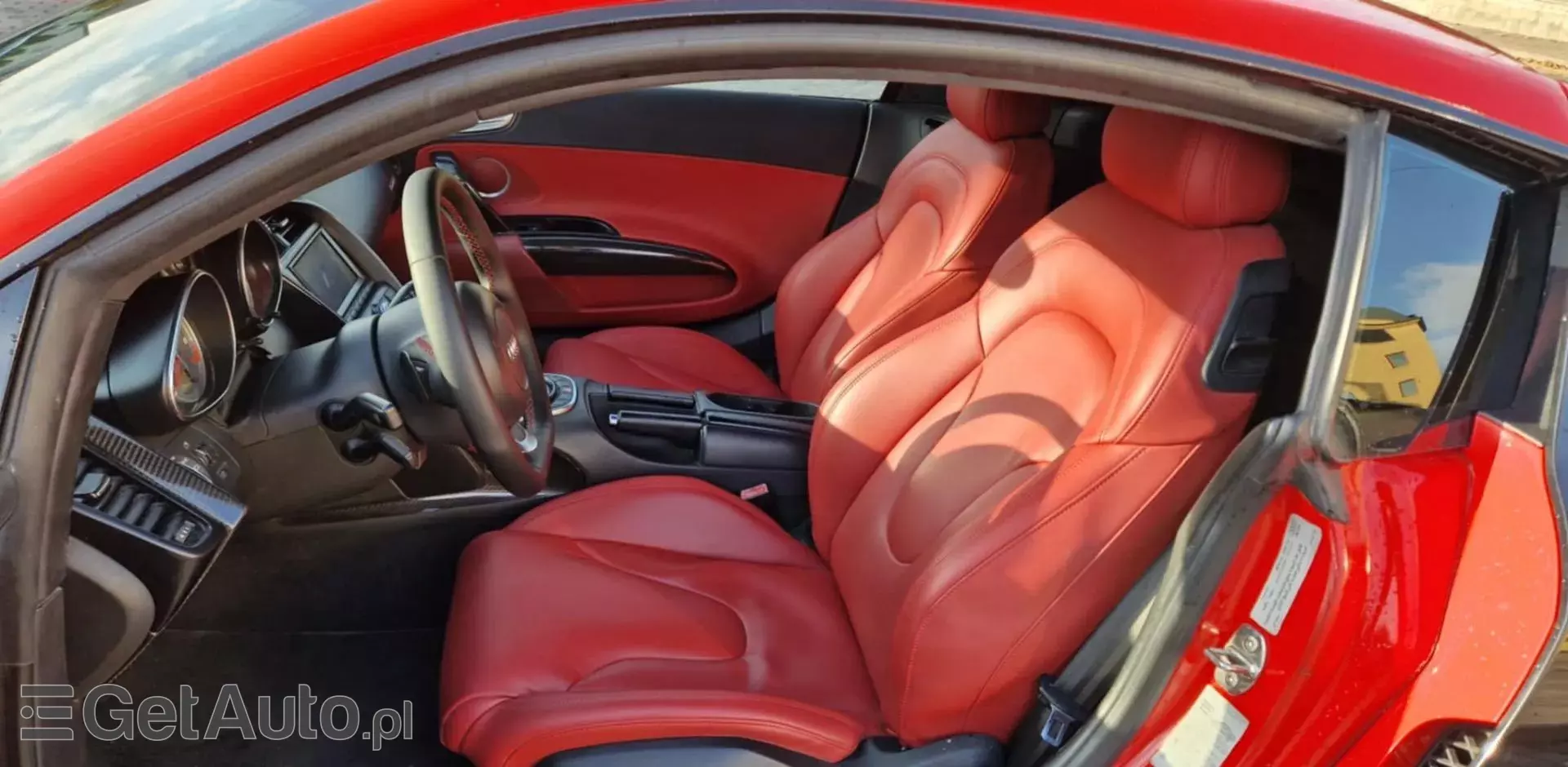 AUDI R8 4.2 FSI V8 (420 KM) quattro