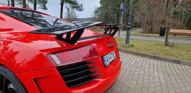 AUDI R8 4.2 FSI V8 (420 KM) quattro