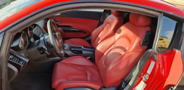 AUDI R8 4.2 FSI V8 (420 KM) quattro