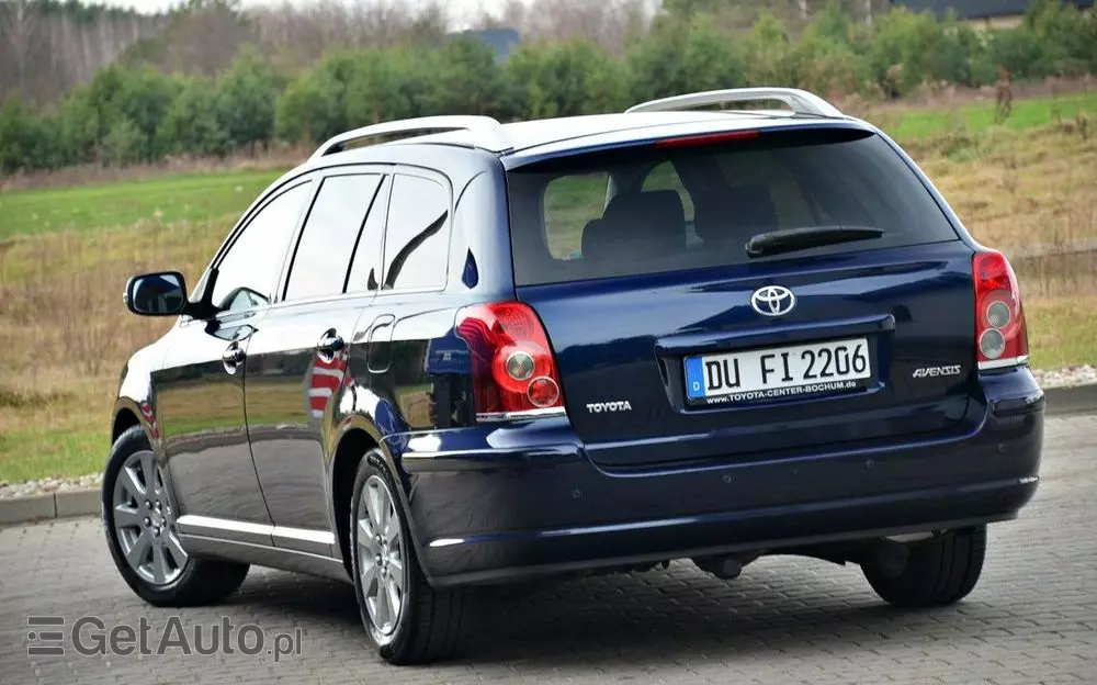 TOYOTA Avensis 