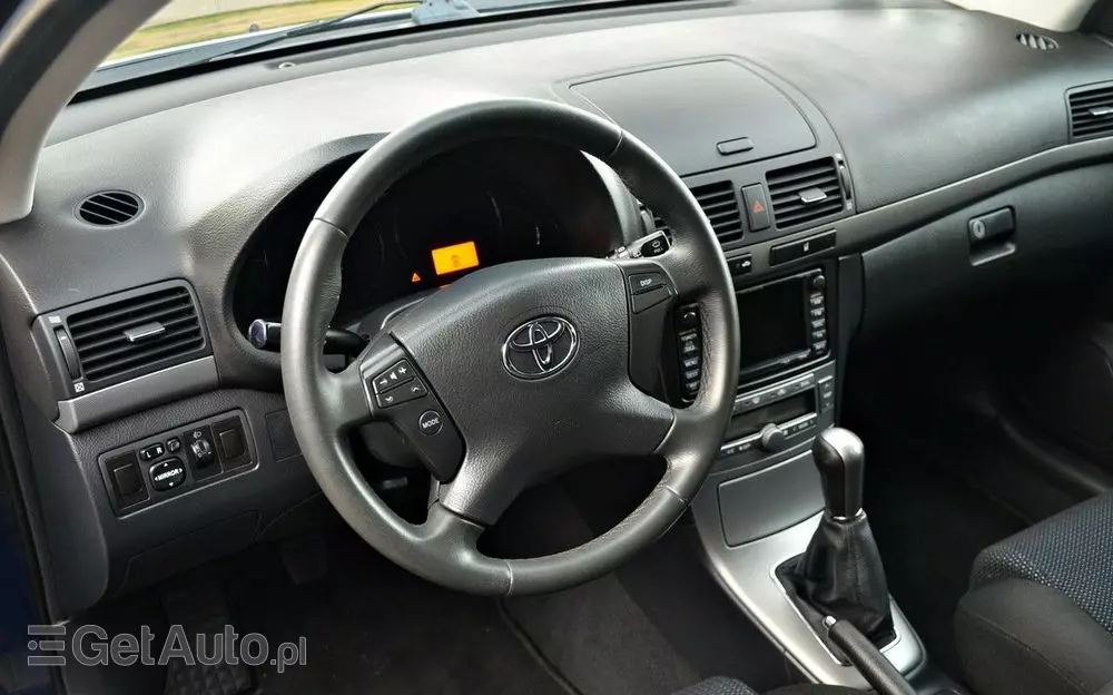 TOYOTA Avensis 