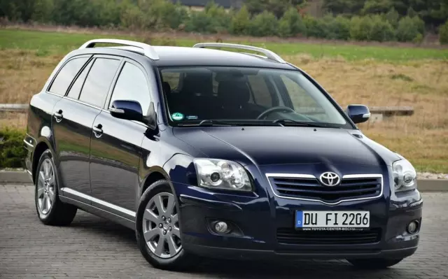 TOYOTA Avensis 