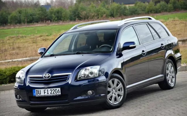 TOYOTA Avensis 