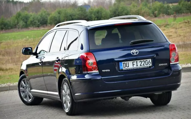 TOYOTA Avensis 