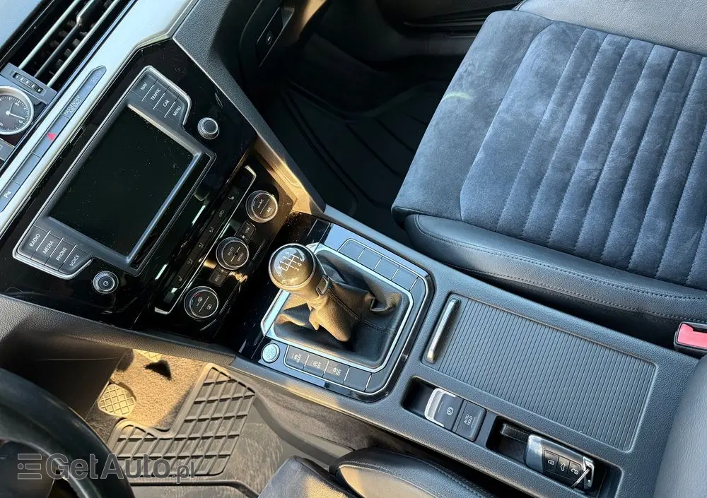 VOLKSWAGEN Passat 1.8 TSI BMT Highline