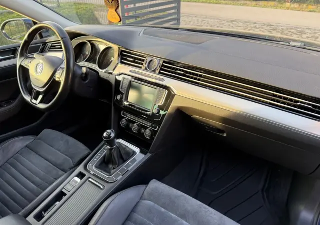 VOLKSWAGEN Passat 1.8 TSI BMT Highline