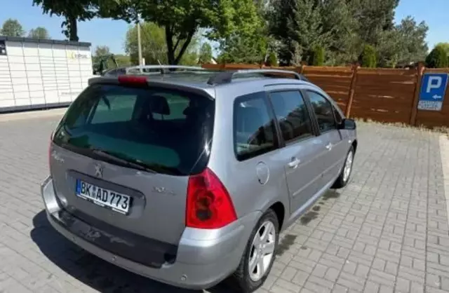 PEUGEOT 307 