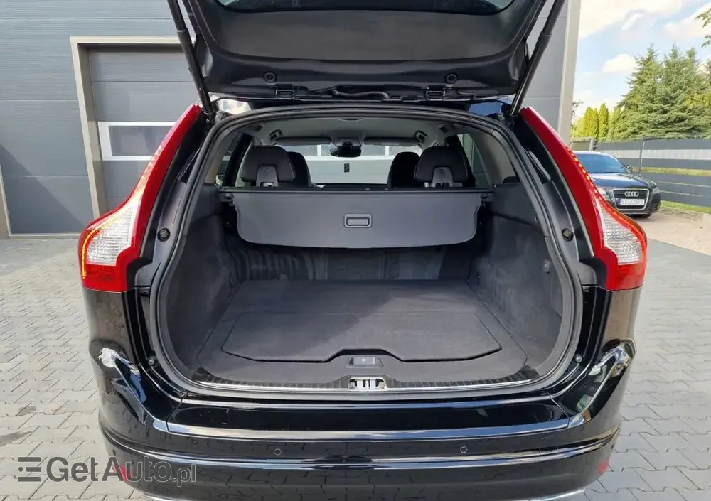 VOLVO XC 60 D4 Drive-E Summum