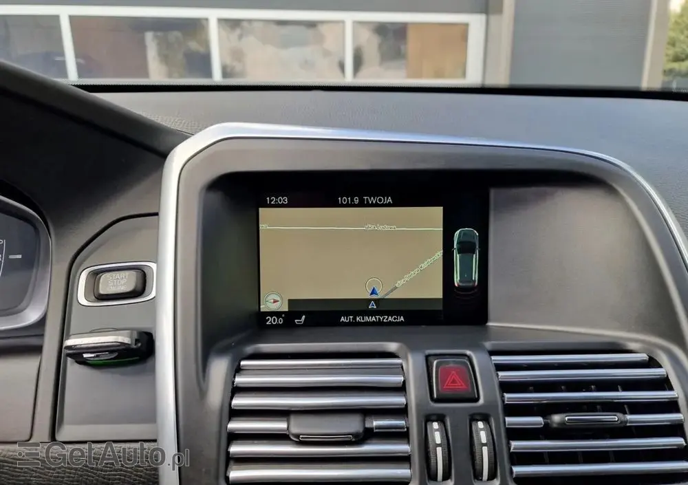 VOLVO XC 60 D4 Drive-E Summum