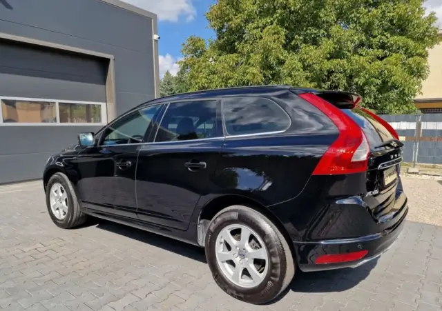 VOLVO XC 60 D4 Drive-E Summum