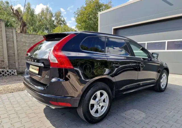 VOLVO XC 60 D4 Drive-E Summum