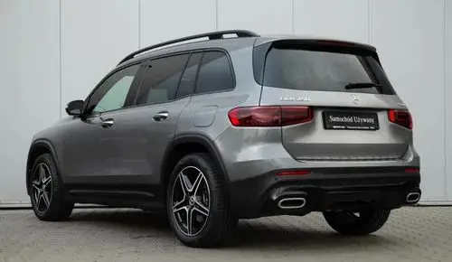 MERCEDES-BENZ GLB 
