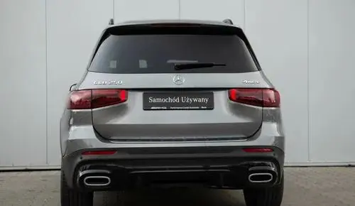 MERCEDES-BENZ GLB 
