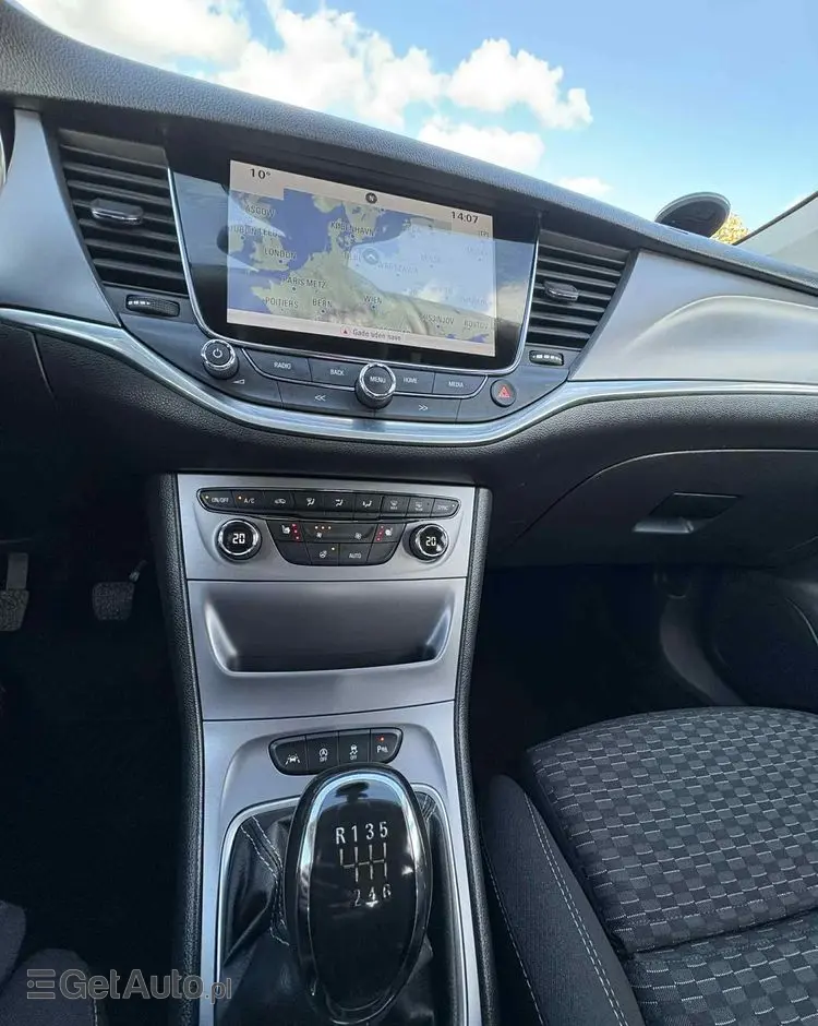 OPEL Astra 1.4 Turbo Active