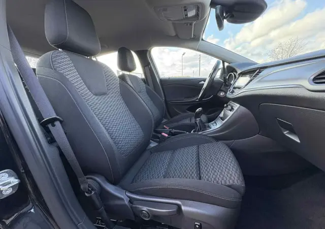 OPEL Astra 1.4 Turbo Active