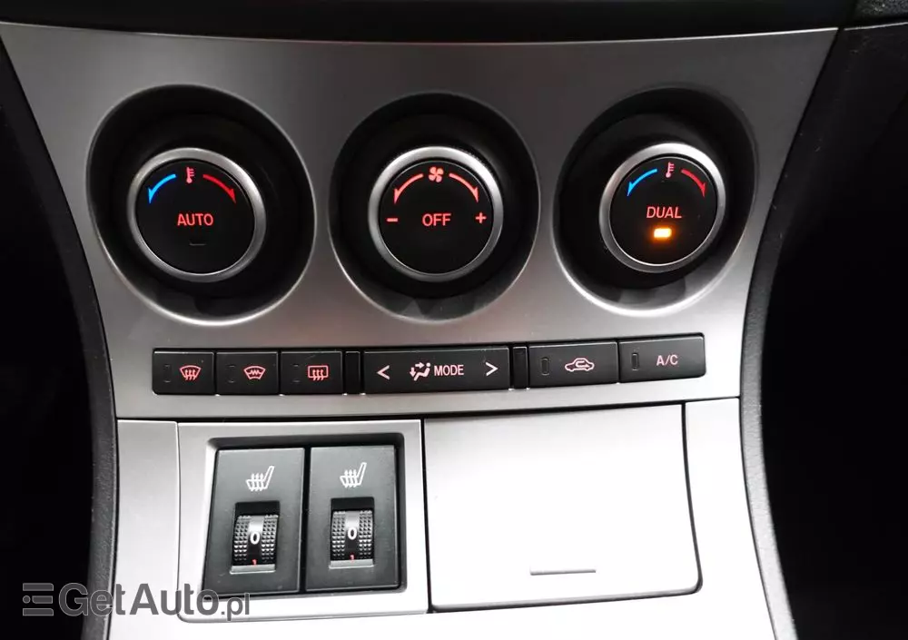 MAZDA 3 1.6 Sport Exclusive