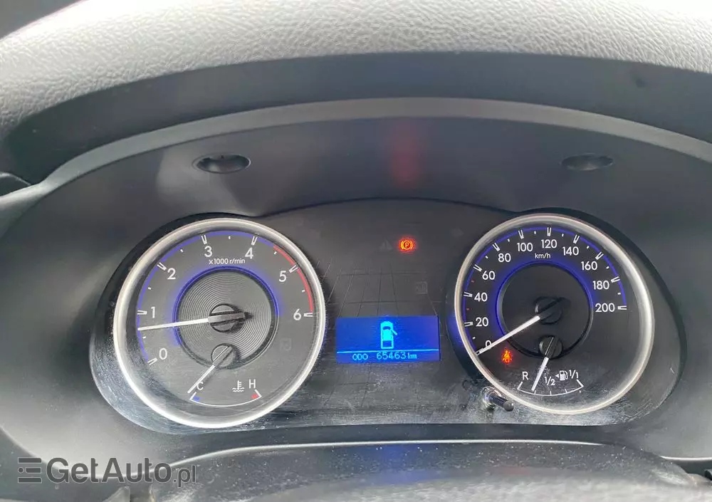 TOYOTA Hilux 2.4 D-4D Extra Cab SR 4x4