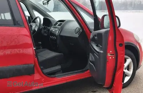 SUZUKI SX4 