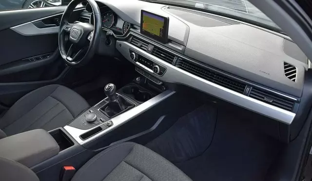 AUDI A4 