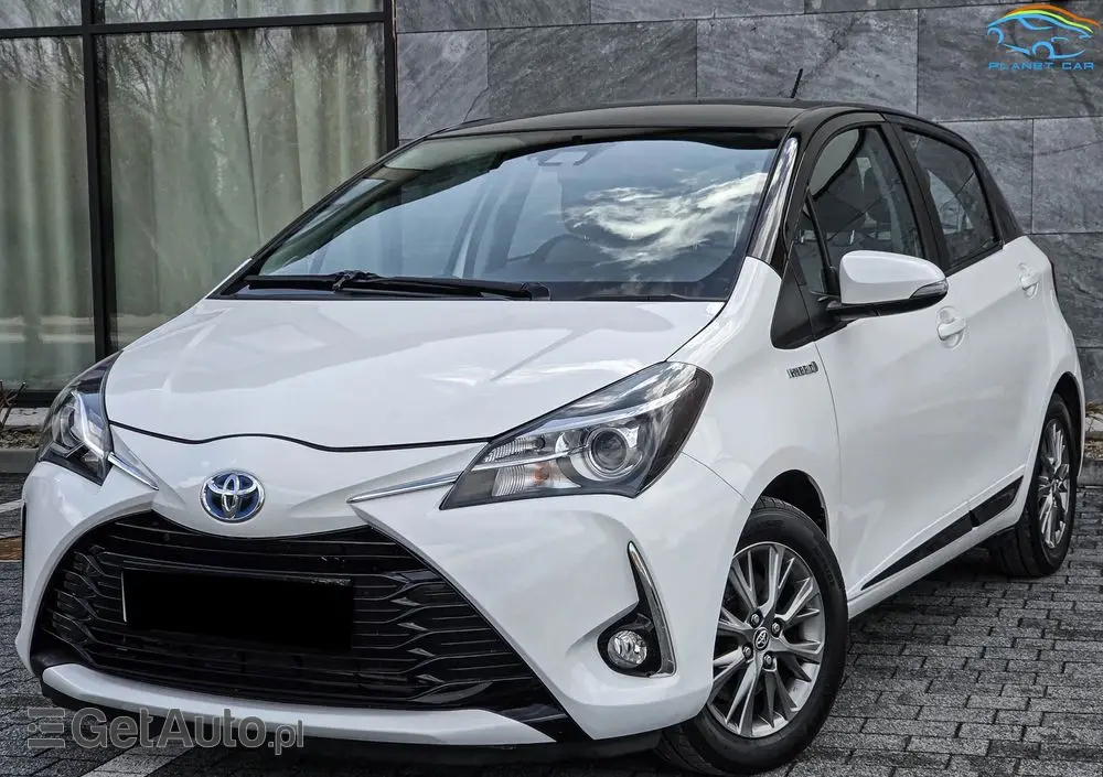 TOYOTA Yaris Hybrid 100 Dynamic EU6