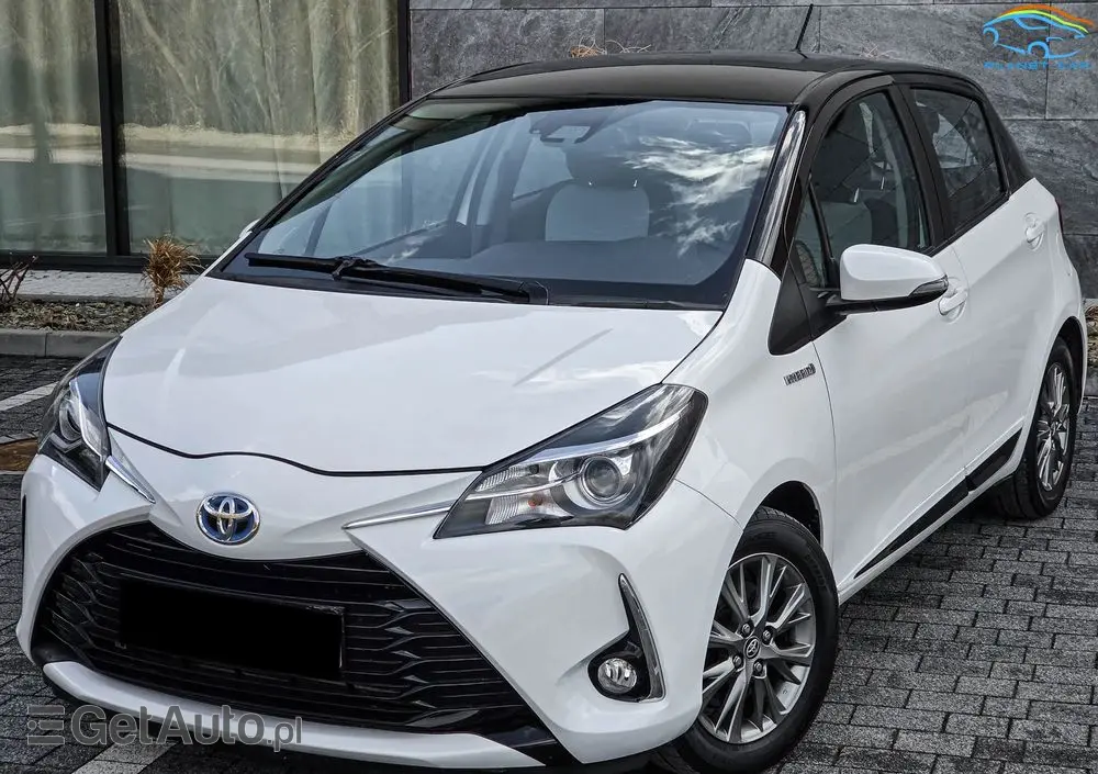 TOYOTA Yaris Hybrid 100 Dynamic EU6