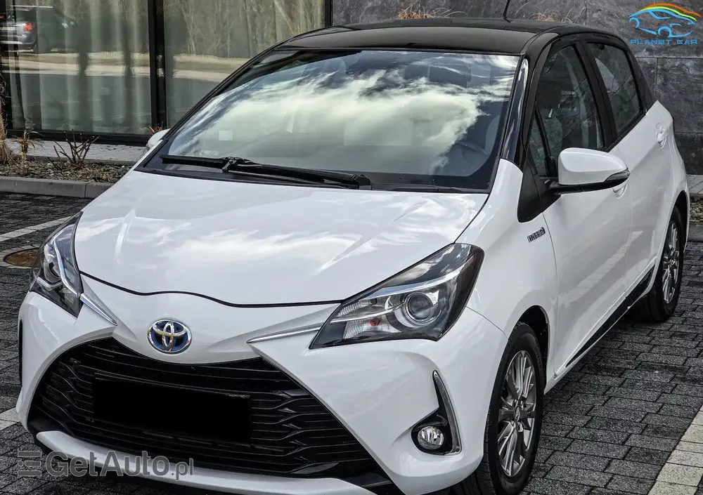 TOYOTA Yaris Hybrid 100 Dynamic EU6