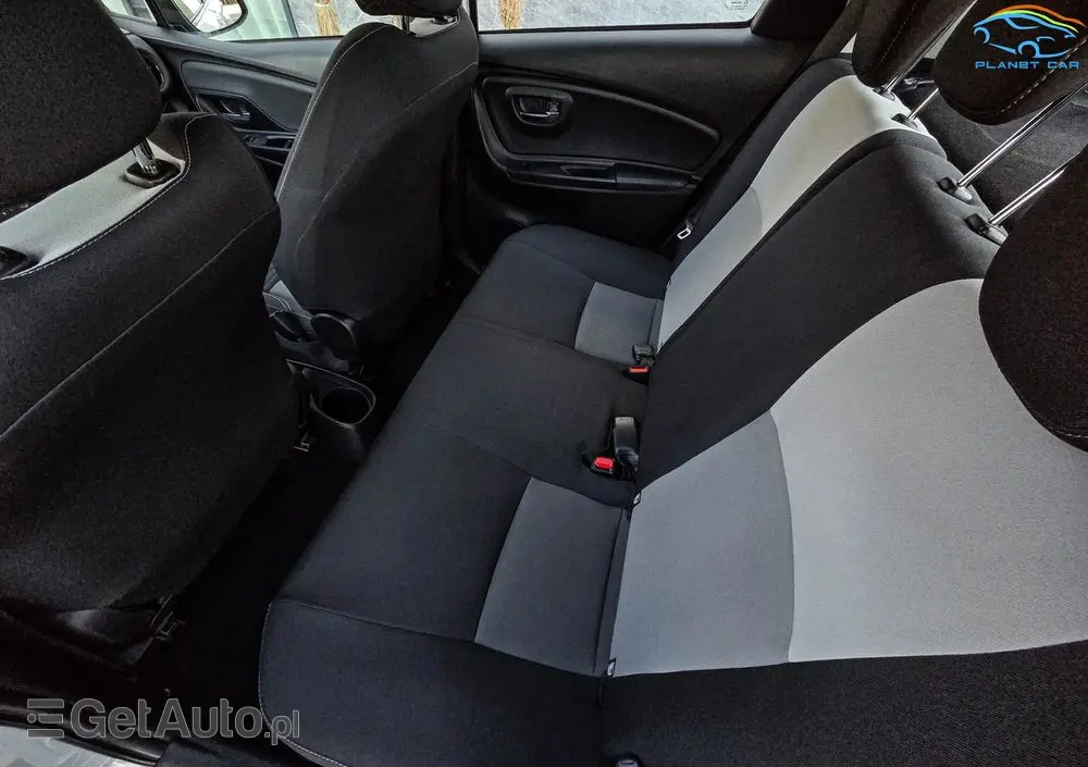 TOYOTA Yaris Hybrid 100 Dynamic EU6