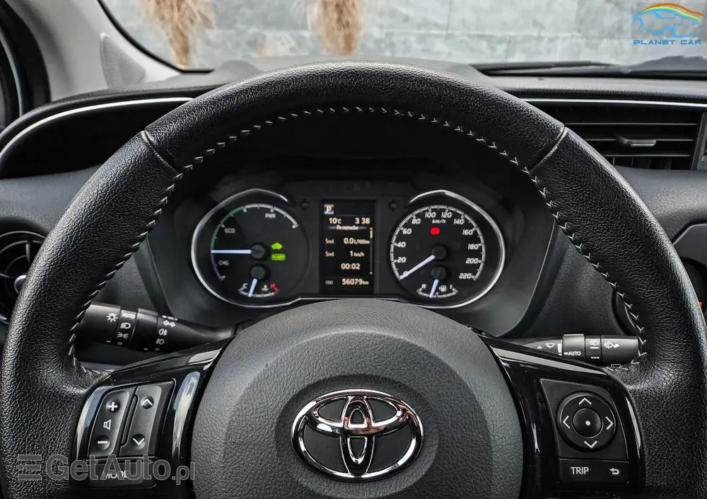 TOYOTA Yaris Hybrid 100 Dynamic EU6