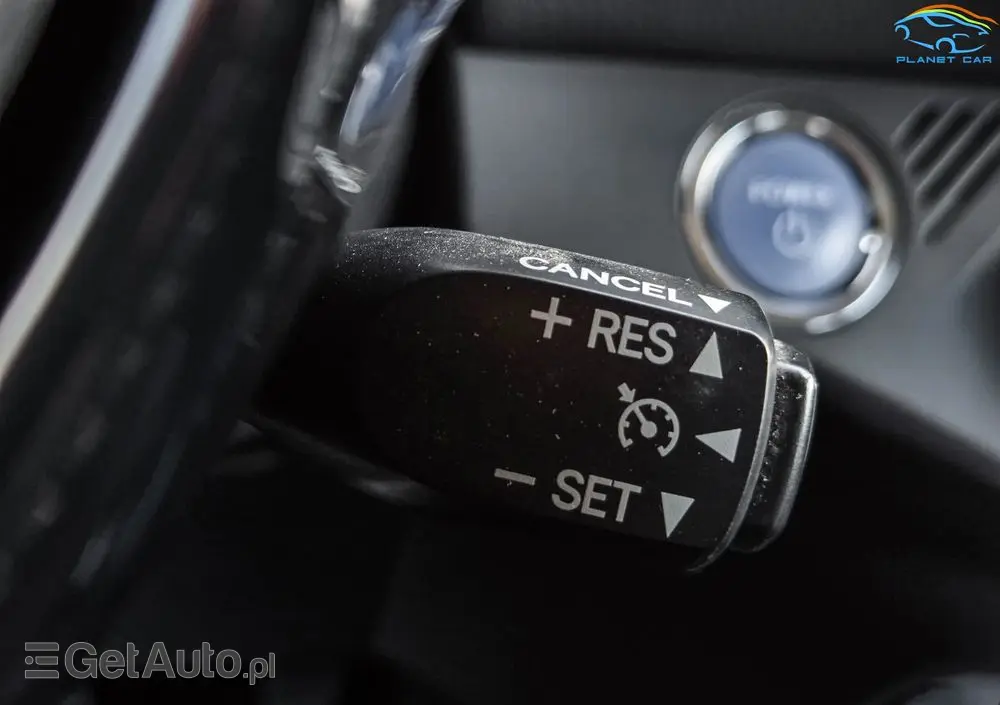 TOYOTA Yaris Hybrid 100 Dynamic EU6