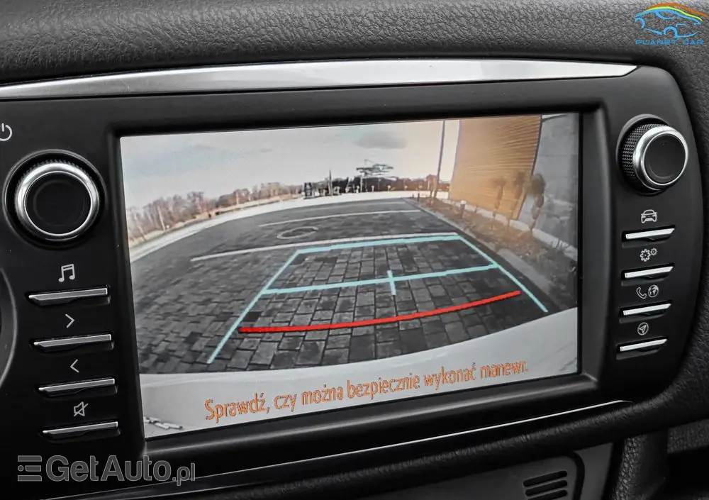 TOYOTA Yaris Hybrid 100 Dynamic EU6